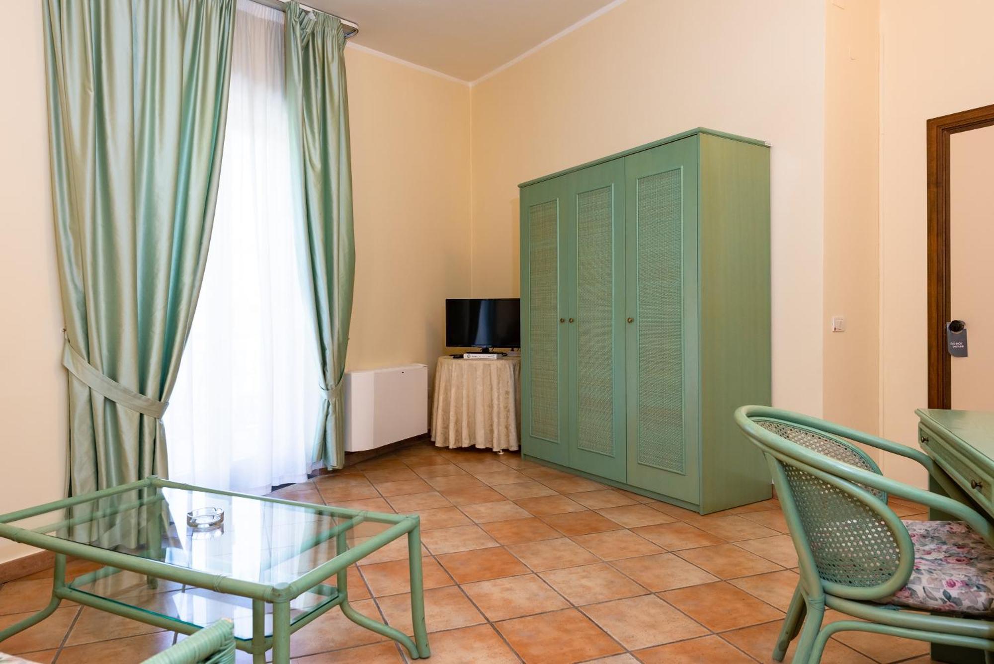 Hotel Il Ceppo อากรอโปลี ภายนอก รูปภาพ